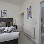 House Retreat וויטבי