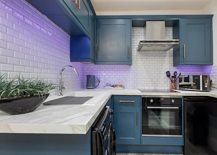 House Retreat * ウィットビー